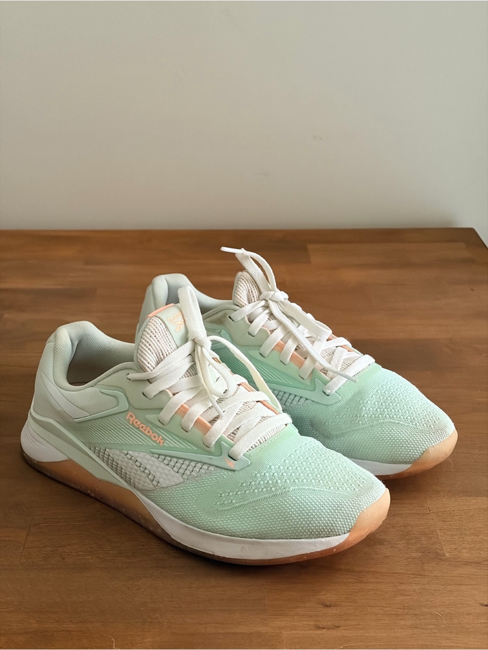 Reebok Nano X4 Women’s Training Shoes Mint Green Peach Size 8.5